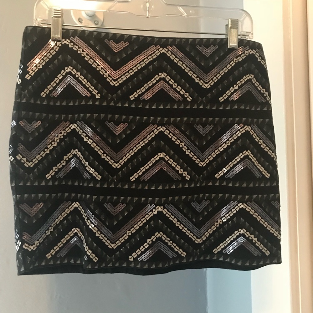 Express mini skirt